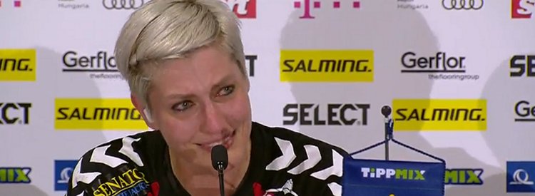 Duitslands tophandbalster Anja Althaus komt terug op haar besluit om te stoppen