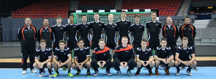Nederlandse handballers U18 tonen licht herstel