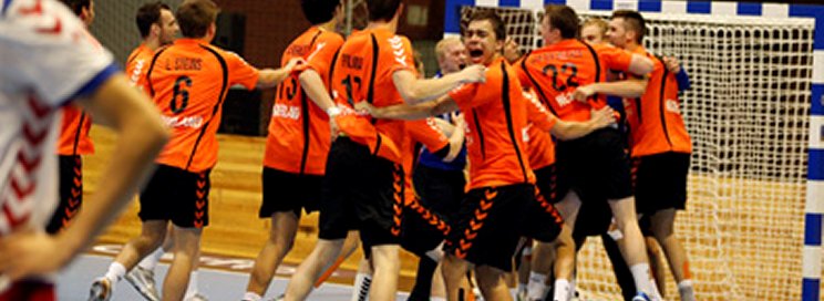 IJzersterke Nederlandse handballers U21 via Servie naar kwartfinale WK