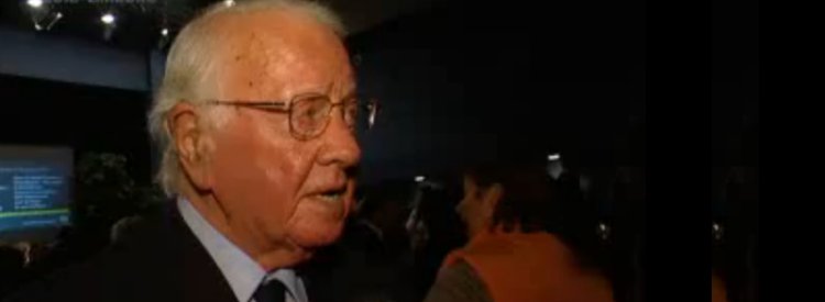 Chief Wauben (95) de nestor van het zaalhandbal overleden.