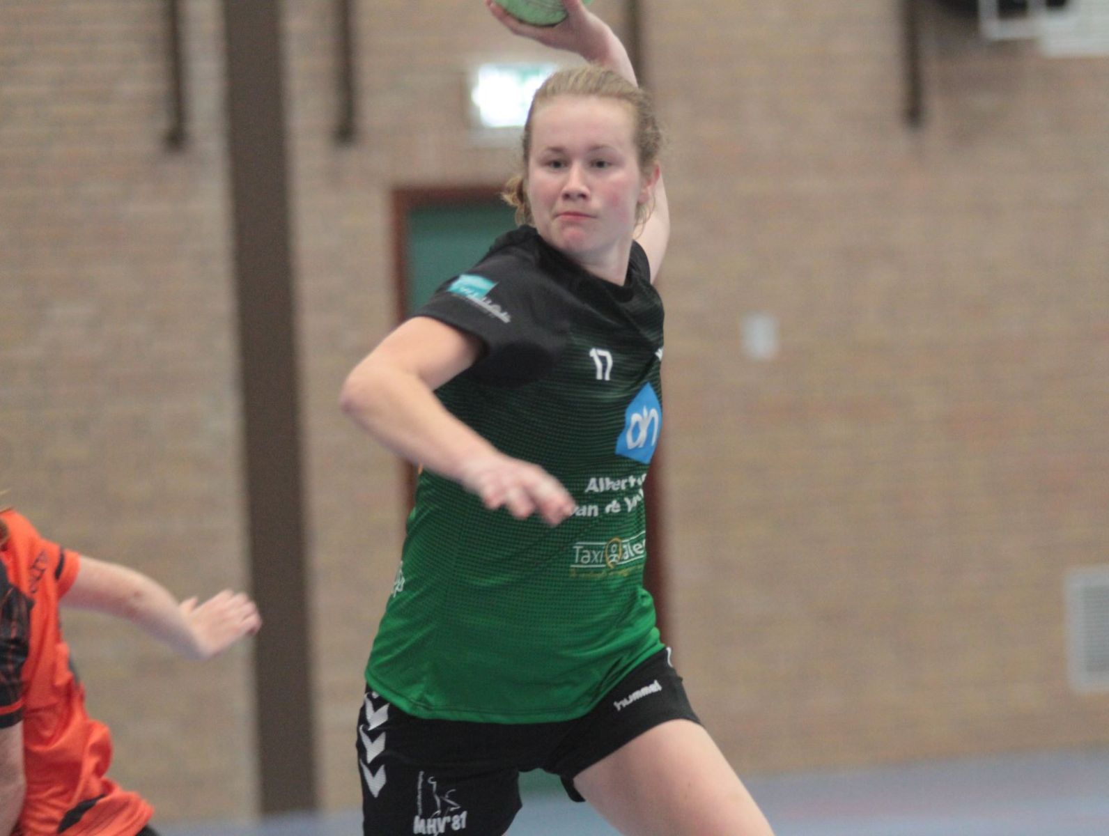 MILLSE HANDBALSTERS ONDERUIT IN BRABANTSE DERBY