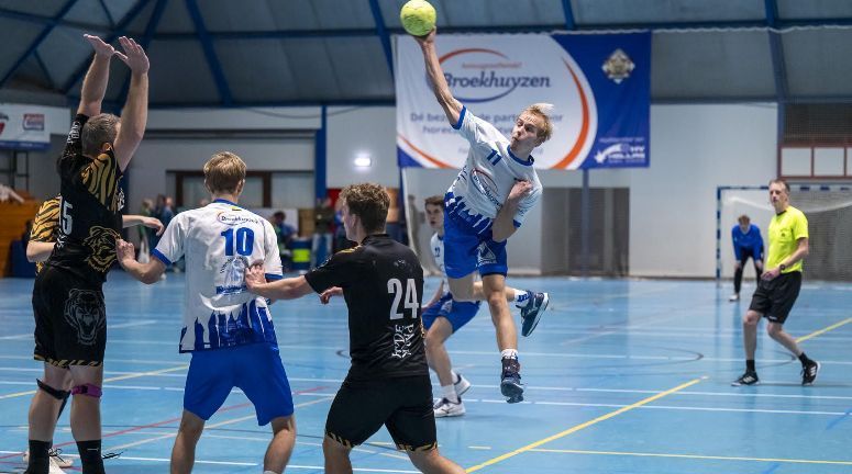 HELLAS TOONT ENORME VEERKRACHT IN TWEEDE HELFT EN WINT